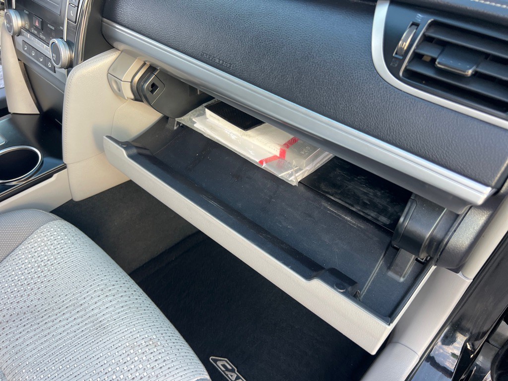2014 Toyota Camry Image 21