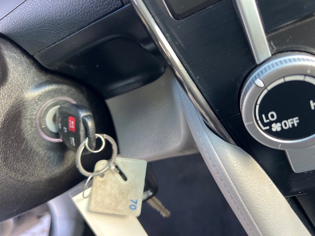 2014 Toyota Camry Image 29