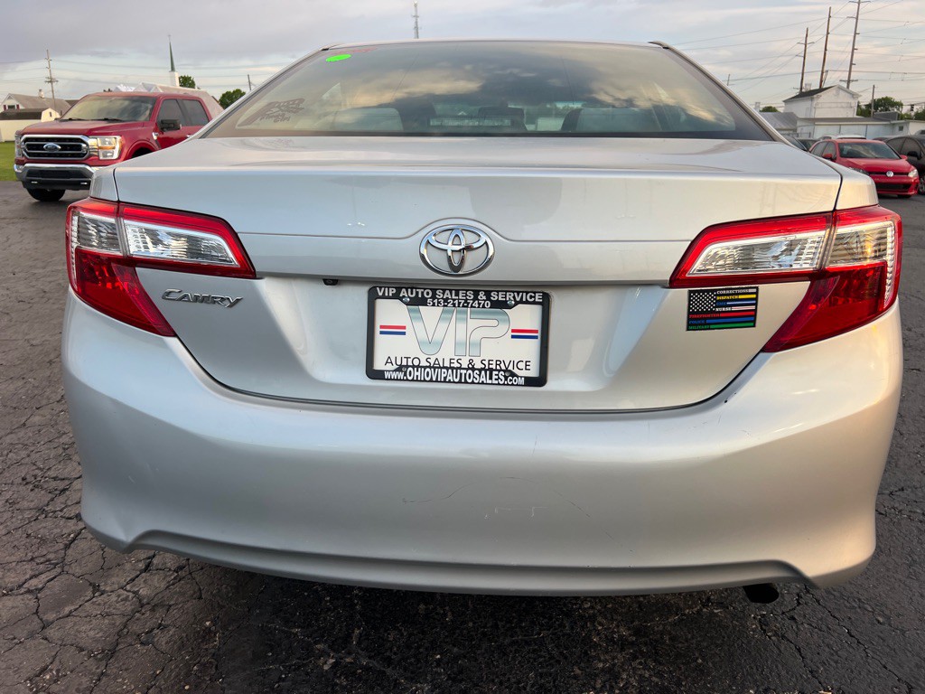 2014 Toyota Camry Image 6