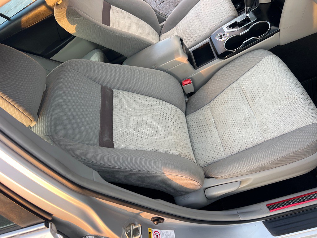 2014 Toyota Camry Image 20