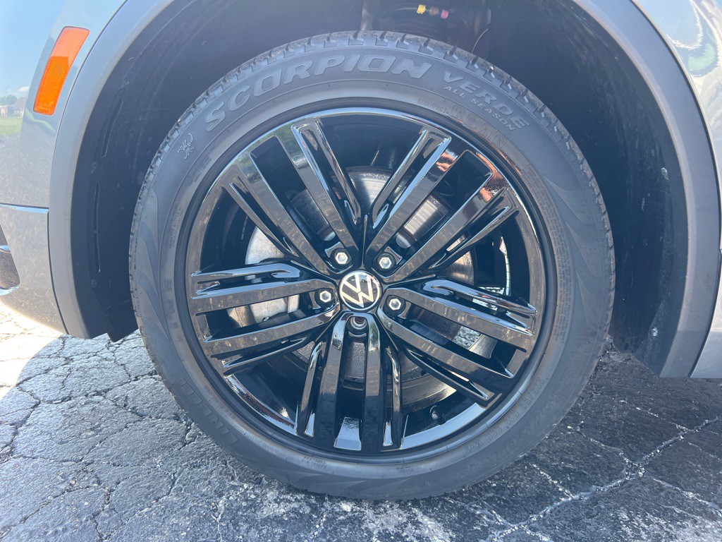 2022 Volkswagen Tiguan Image 42