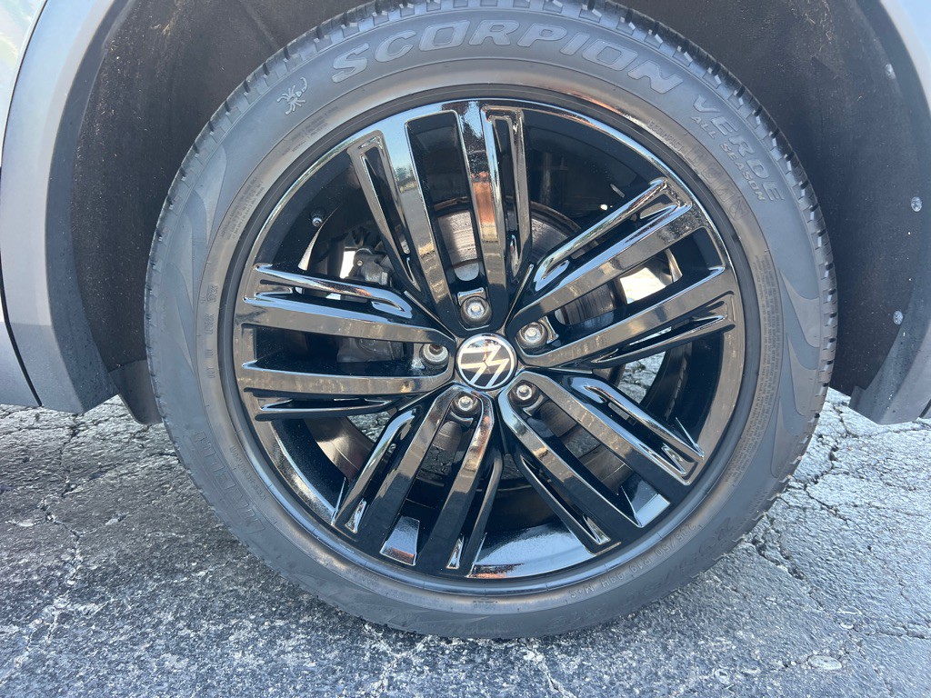 2022 Volkswagen Tiguan Image 43