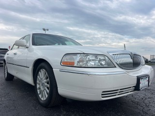 Image for 2003 Lincoln Town Car Signature ID: 7421111