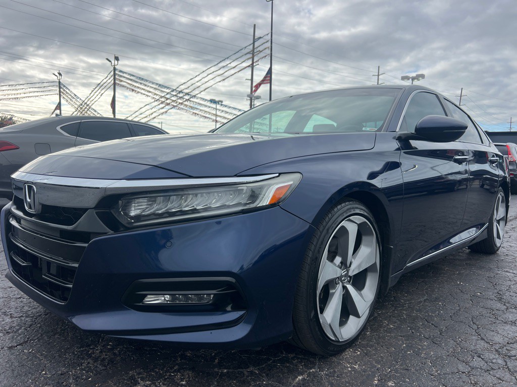 2018 Honda Accord Image 1