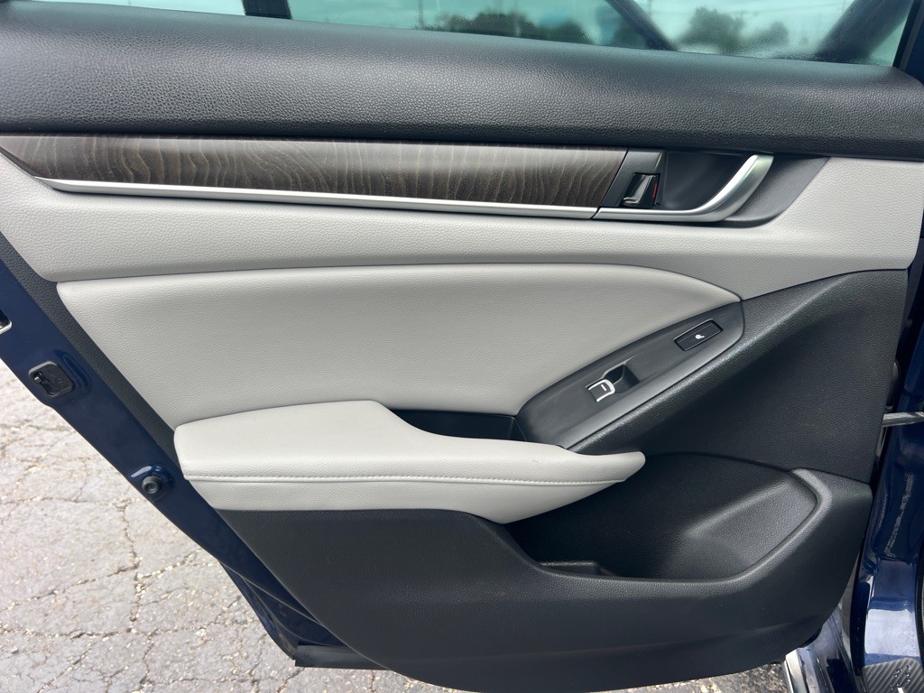 2018 Honda Accord Image 10