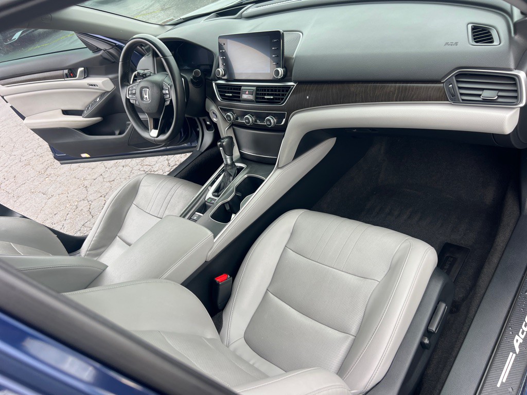 2018 Honda Accord Image 17