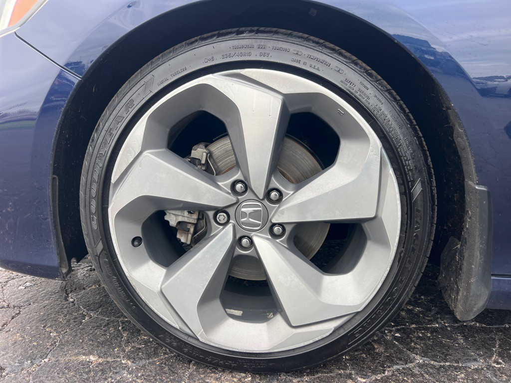 2018 Honda Accord Image 35