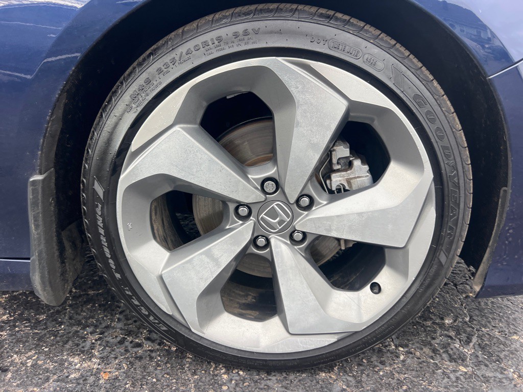 2018 Honda Accord Image 38