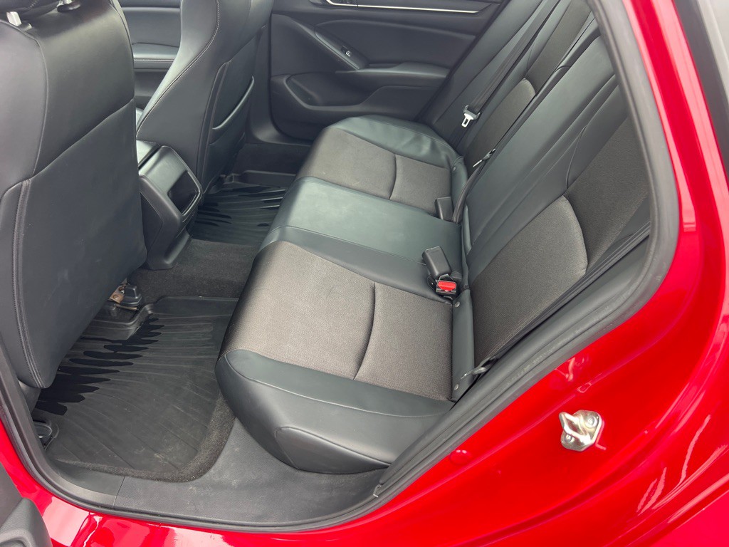 2018 Honda Accord Image 13