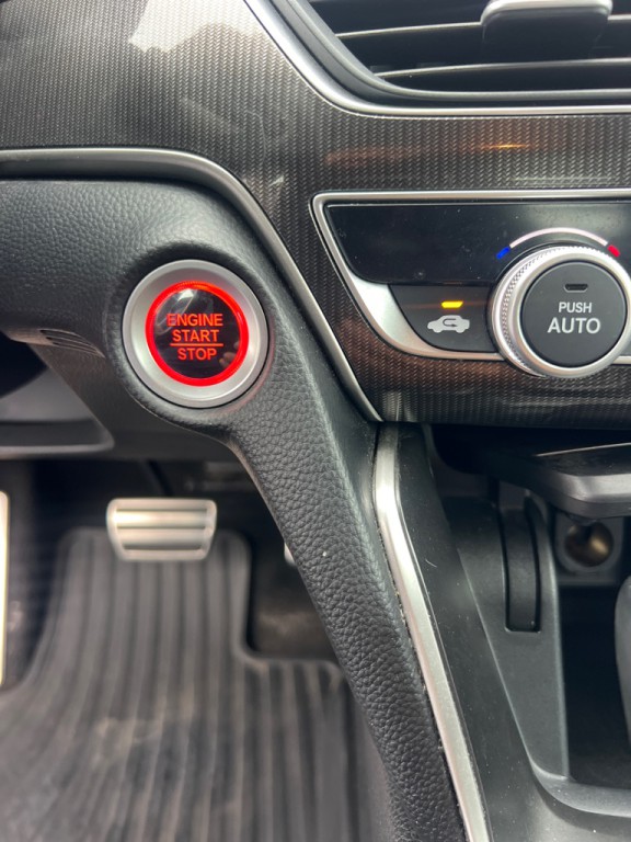 2018 Honda Accord Image 29