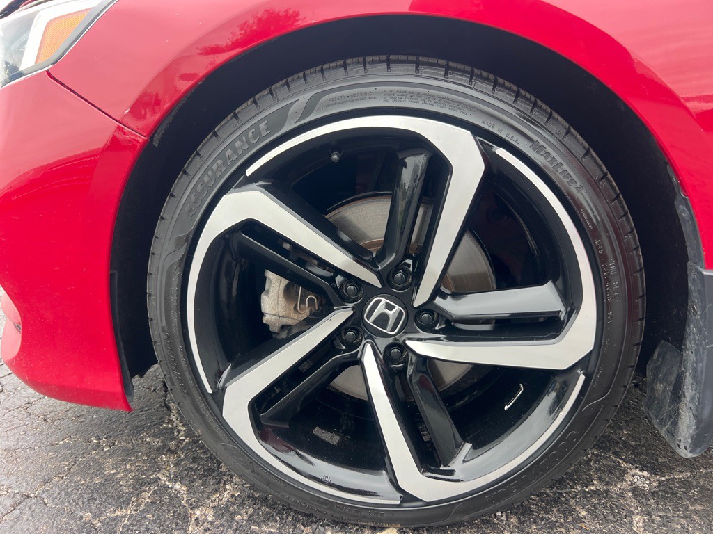 2018 Honda Accord Image 36