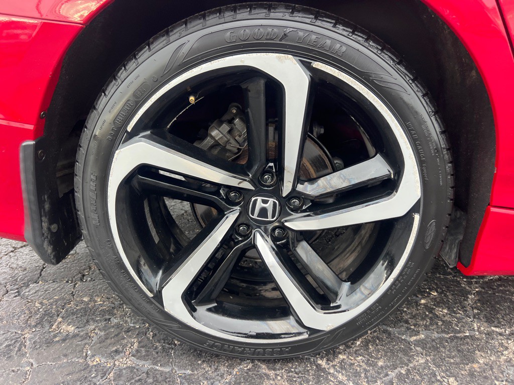 2018 Honda Accord Image 38