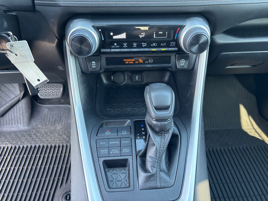 2020 Toyota Rav4 Image 17