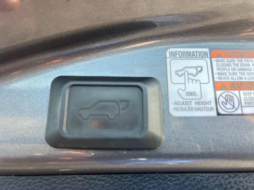 2015 Toyota Rav4 Image 25