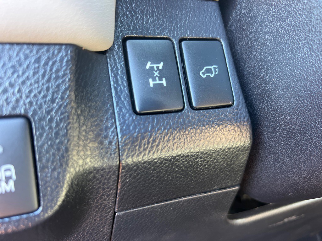2015 Toyota Rav4 Image 29