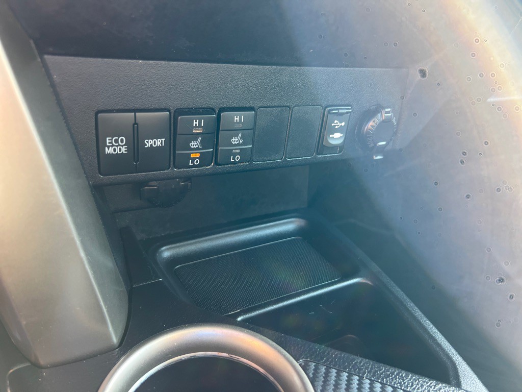 2015 Toyota Rav4 Image 34