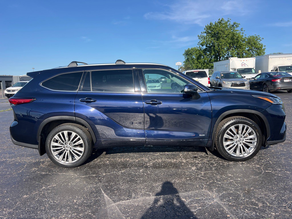 2022 Toyota Highlander Image 8
