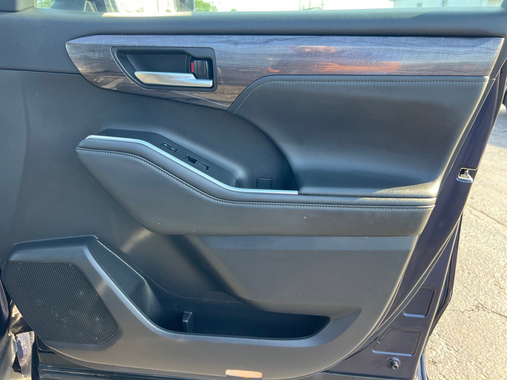 2022 Toyota Highlander Image 23