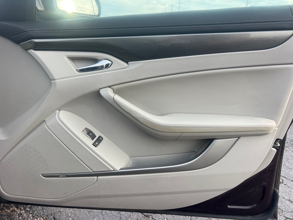 2009 Cadillac CTS Image 18