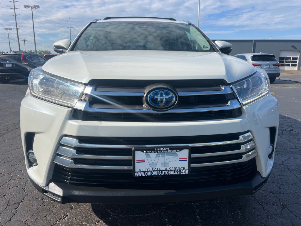 2017 Toyota Highlander Image 2