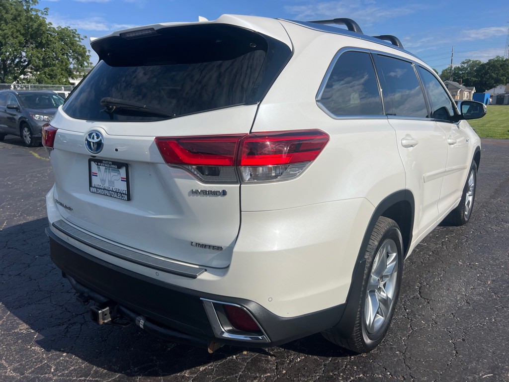 2017 Toyota Highlander Image 7