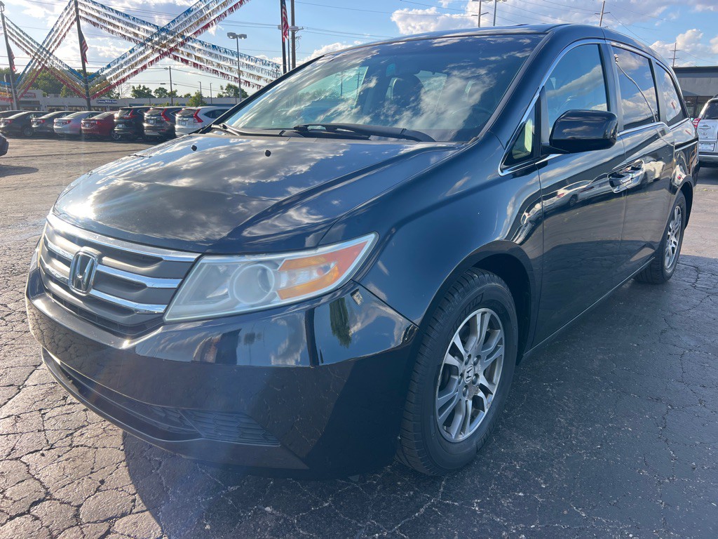 2011 Honda Odyssey Image 3