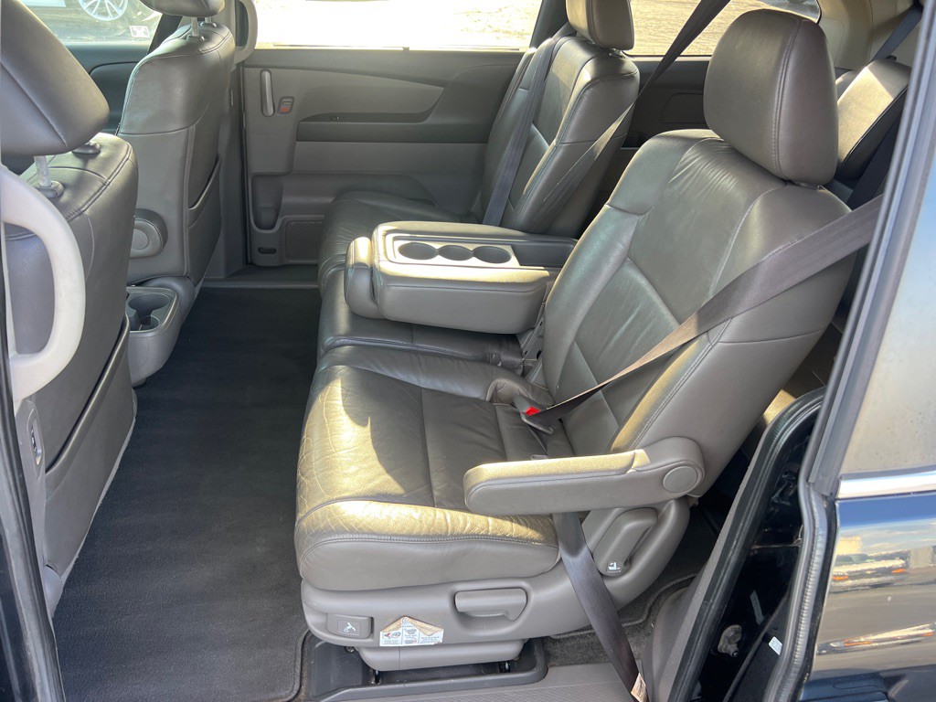2011 Honda Odyssey Image 12