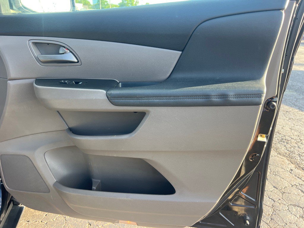 2011 Honda Odyssey Image 19