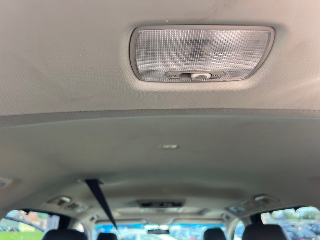 2011 Honda Odyssey Image 24