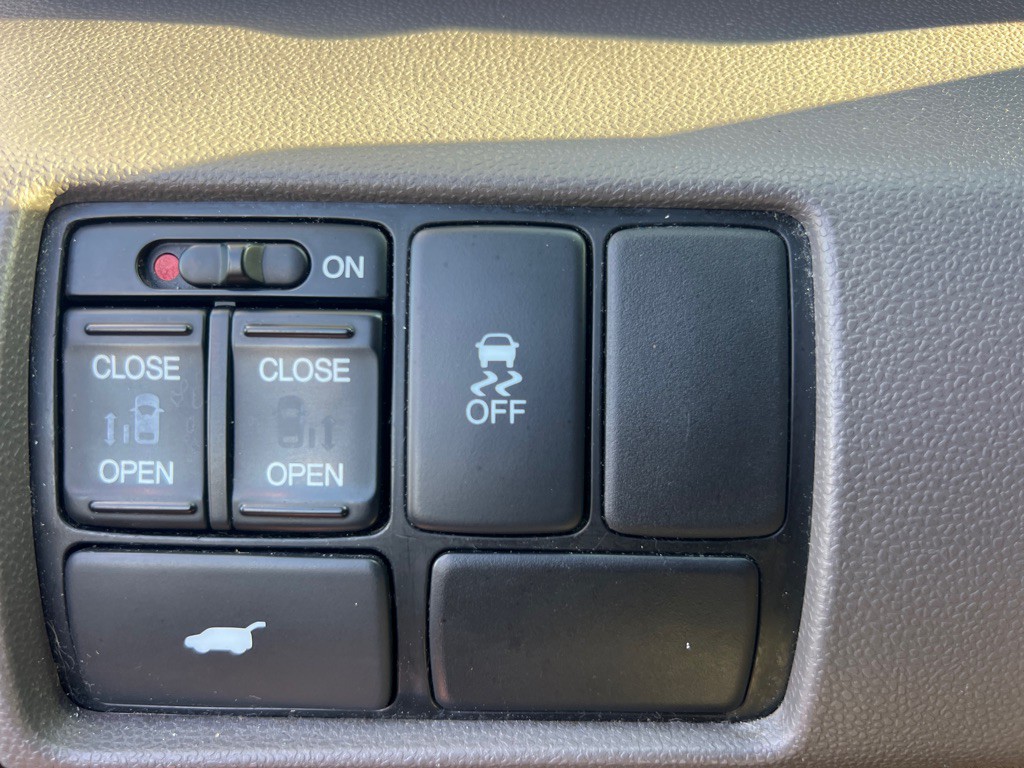 2011 Honda Odyssey Image 27