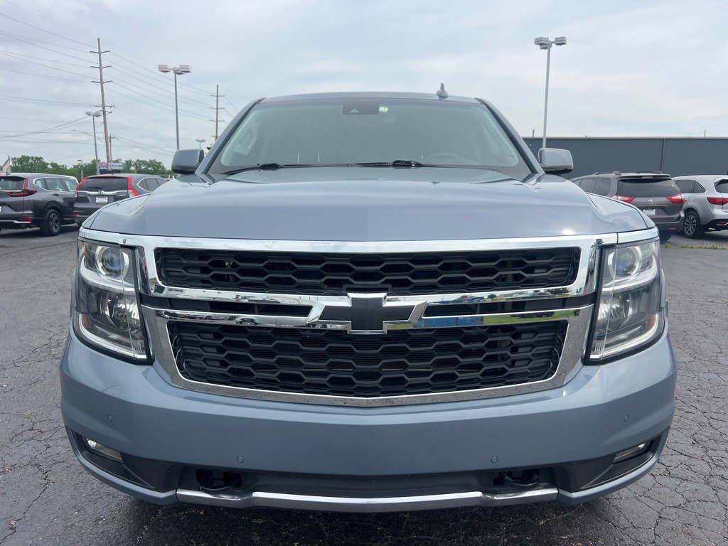 2015 Chevrolet Suburban Image 2