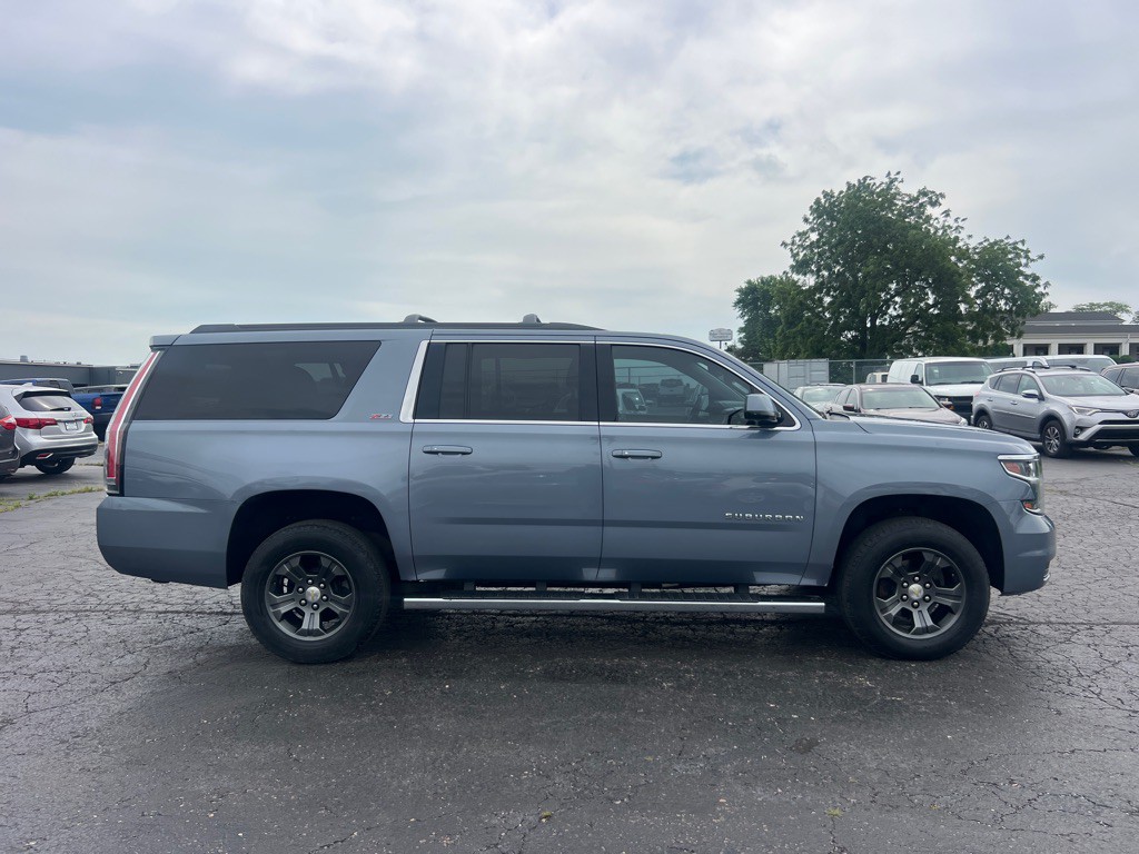 2015 Chevrolet Suburban Image 8