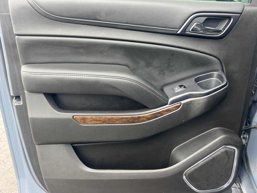 2015 Chevrolet Suburban Image 13
