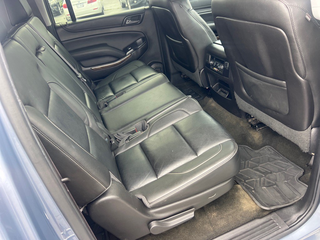 2015 Chevrolet Suburban Image 19