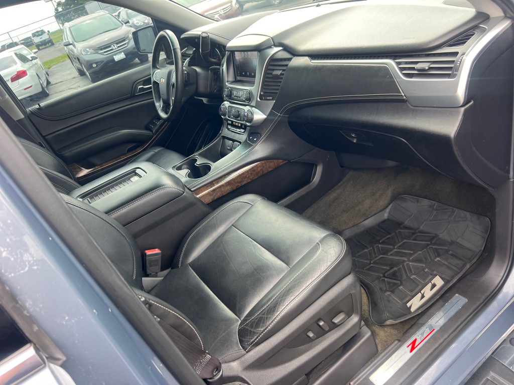 2015 Chevrolet Suburban Image 23