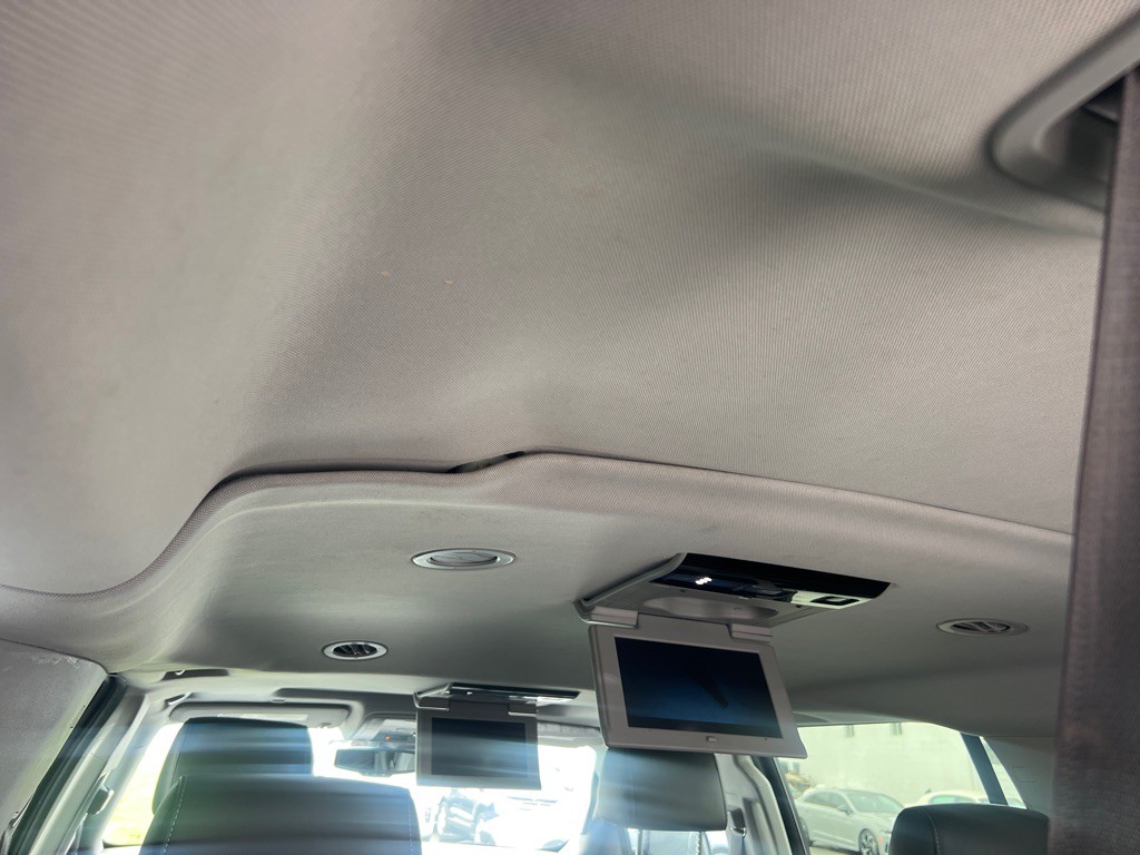 2015 Chevrolet Suburban Image 27