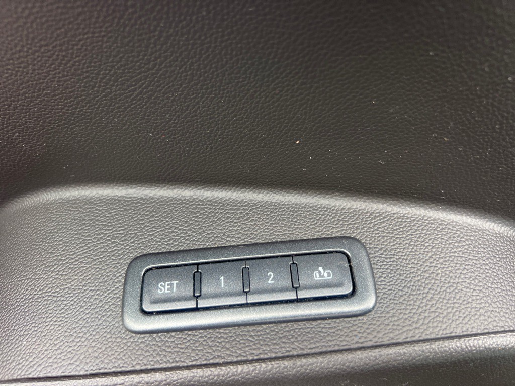 2015 Chevrolet Suburban Image 30