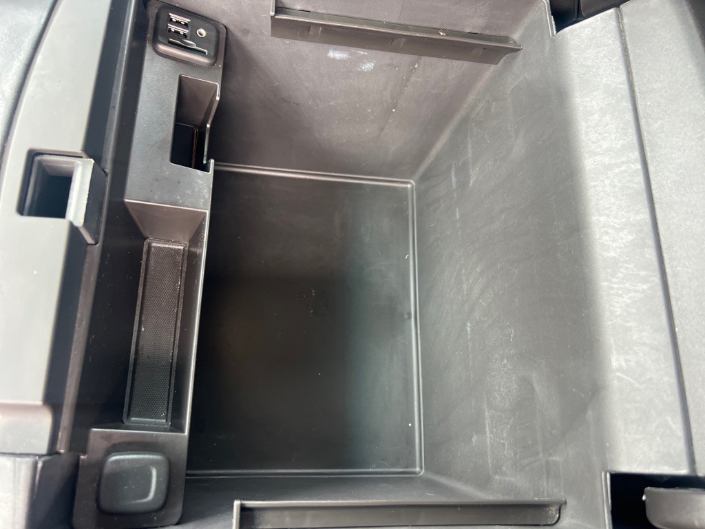 2015 Chevrolet Suburban Image 39