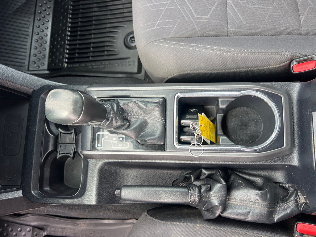 2018 Toyota Tacoma Image 21