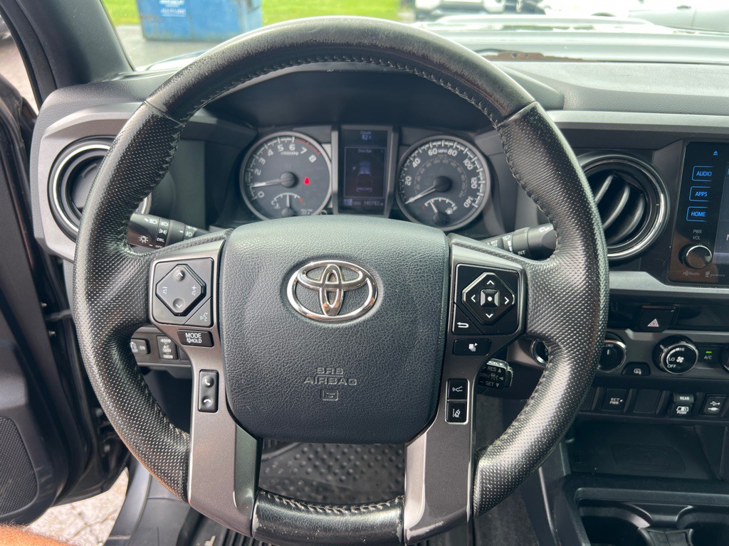 2018 Toyota Tacoma Image 36