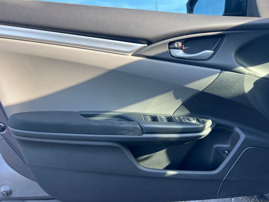 2016 Honda Civic Image 10