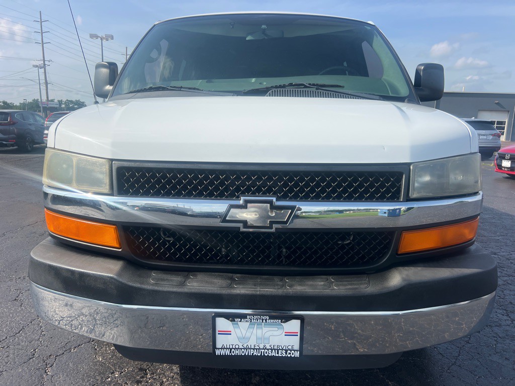 2012 Chevrolet Express Image 2