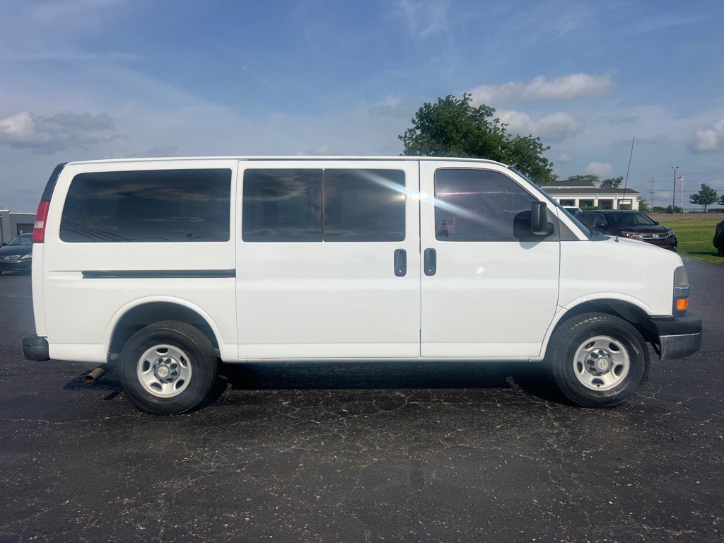 2012 Chevrolet Express Image 8