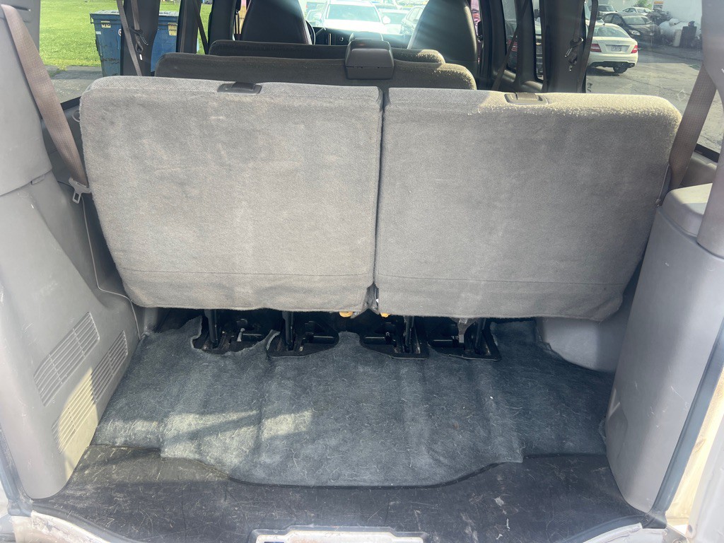 2012 Chevrolet Express Image 16