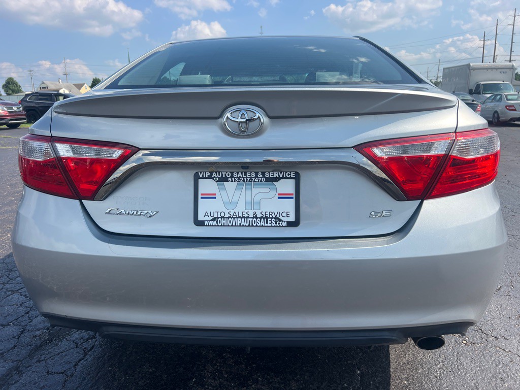2015 Toyota Camry Image 6