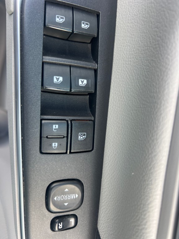 2015 Toyota Camry Image 26