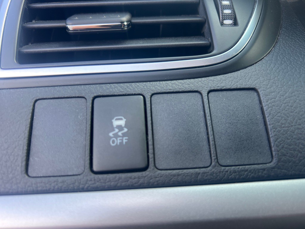 2015 Toyota Camry Image 27