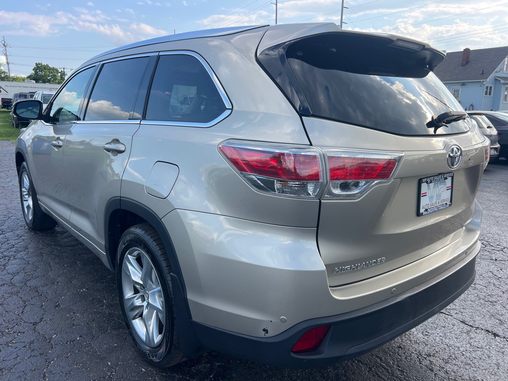 2014 Toyota Highlander Image 5