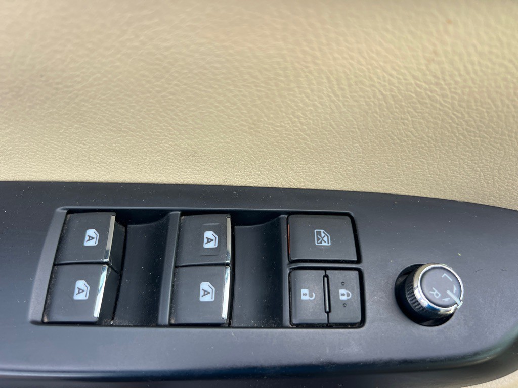 2014 Toyota Highlander Image 27