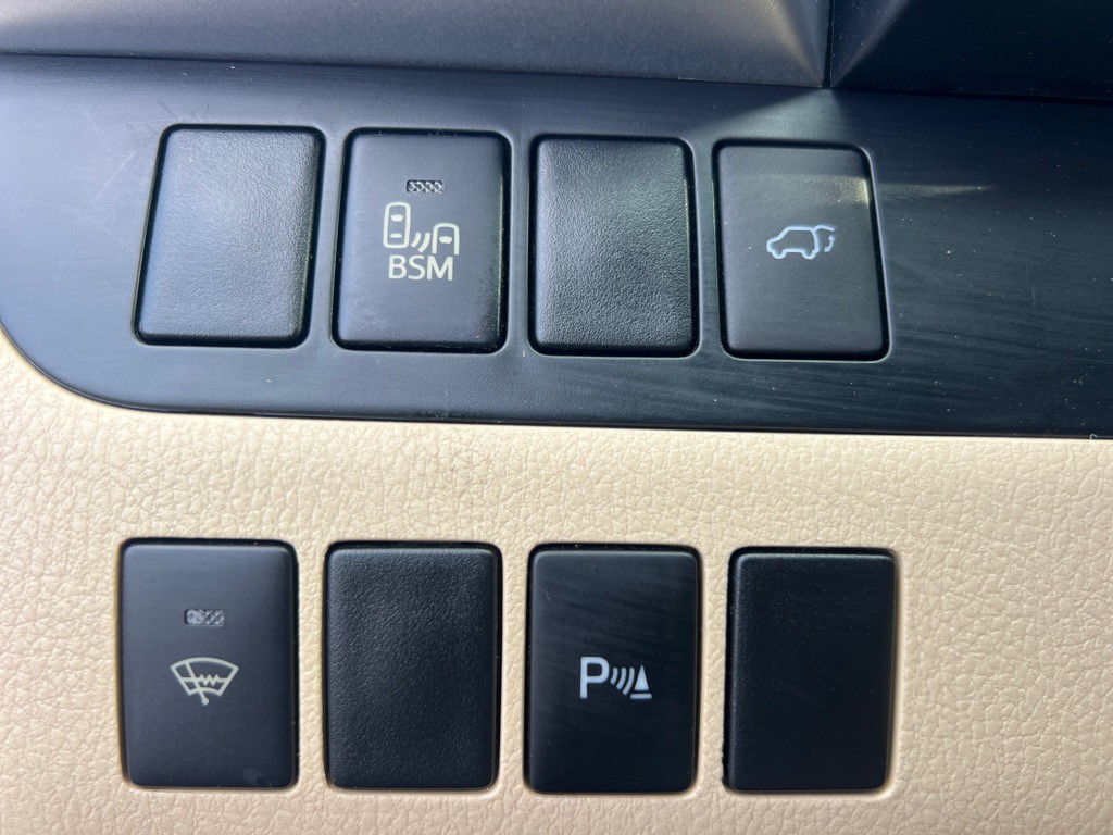 2014 Toyota Highlander Image 29